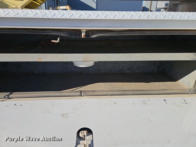 image for item LL9067 2015 Ford F550  bucket truck