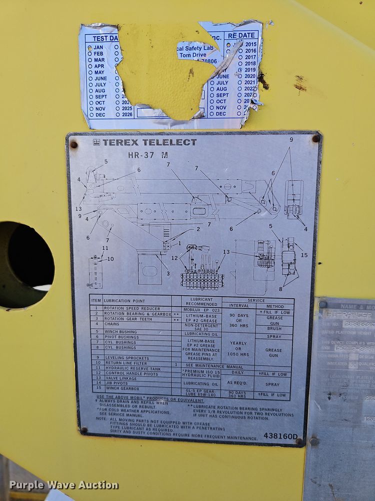 image for item LL9067 2015 Ford F550  bucket truck
