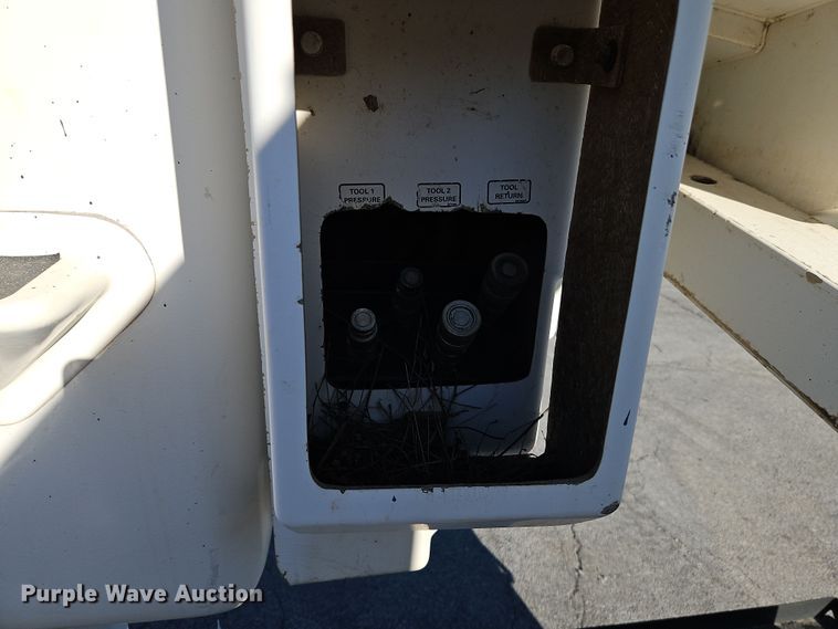 image for item LL9067 2015 Ford F550  bucket truck