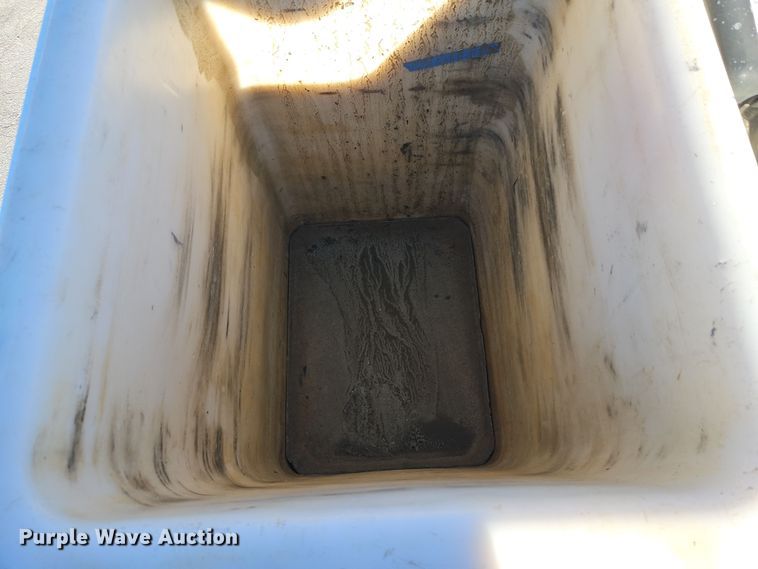 image for item LL9067 2015 Ford F550  bucket truck