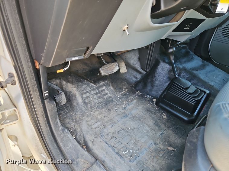 image for item LL9067 2015 Ford F550  bucket truck