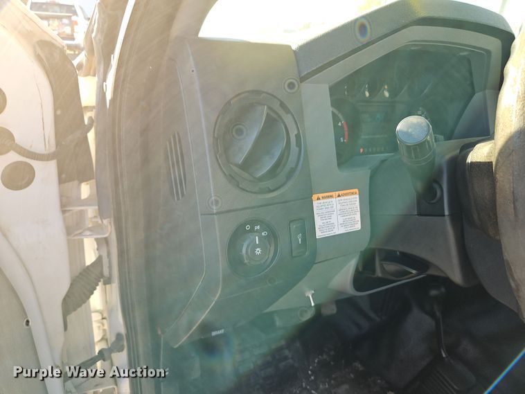 image for item LL9067 2015 Ford F550  bucket truck