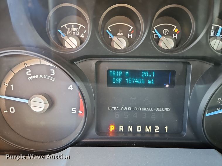 image for item LL9067 2015 Ford F550  bucket truck