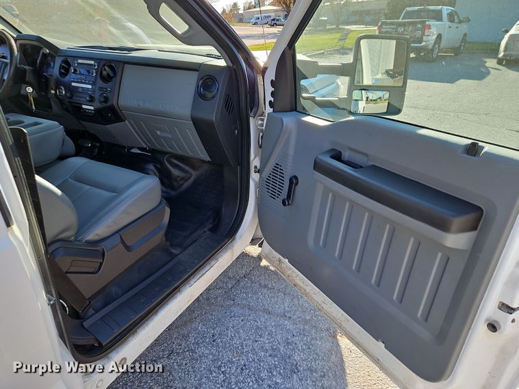 image for item LL9067 2015 Ford F550  bucket truck