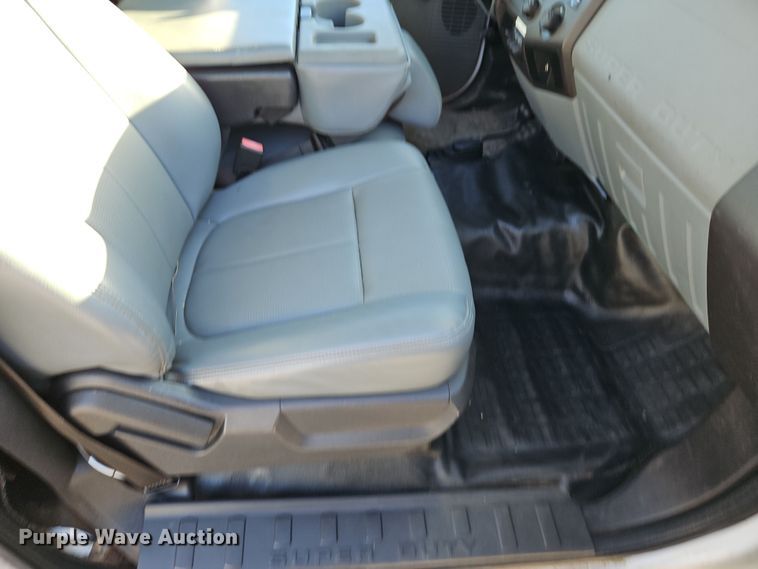 image for item LL9067 2015 Ford F550  bucket truck