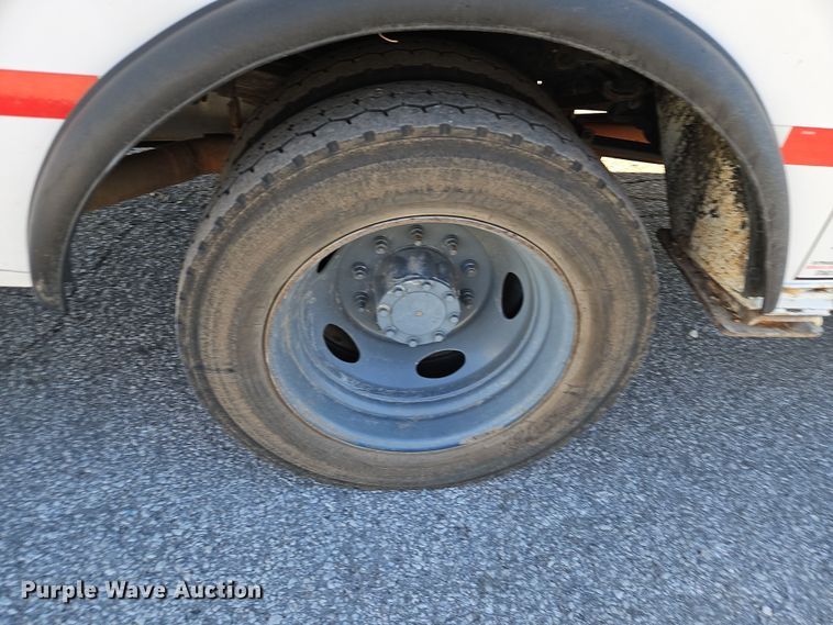 image for item LL9067 2015 Ford F550  bucket truck