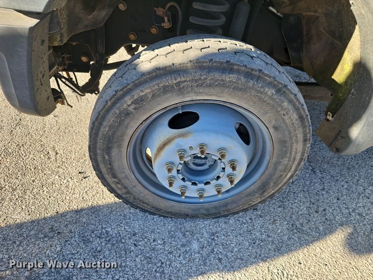 image for item LL9067 2015 Ford F550  bucket truck