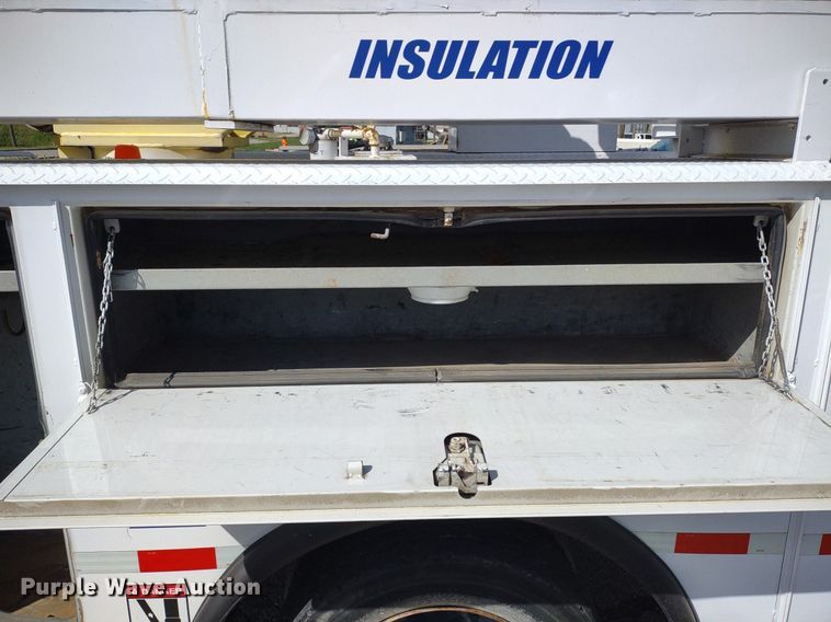 image for item LL9067 2015 Ford F550  bucket truck