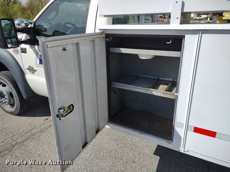 image for item LL9067 2015 Ford F550  bucket truck