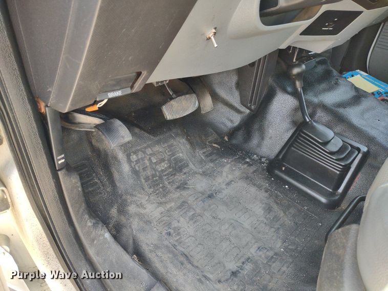 image for item LL9067 2015 Ford F550  bucket truck