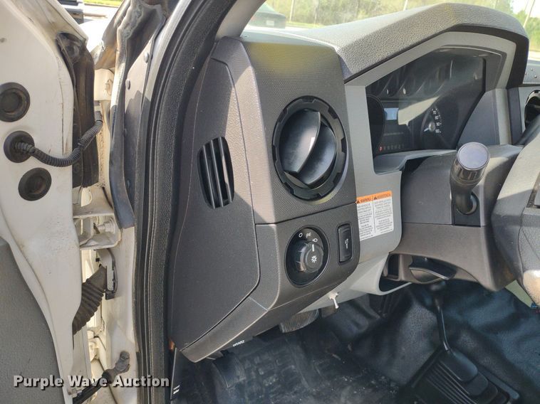 image for item LL9067 2015 Ford F550  bucket truck