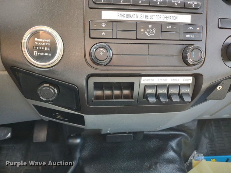 image for item LL9067 2015 Ford F550  bucket truck