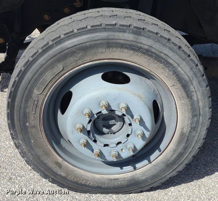 image for item LL9067 2015 Ford F550  bucket truck