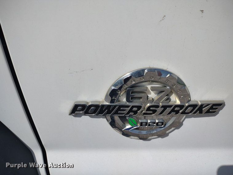 image for item LL9067 2015 Ford F550  bucket truck