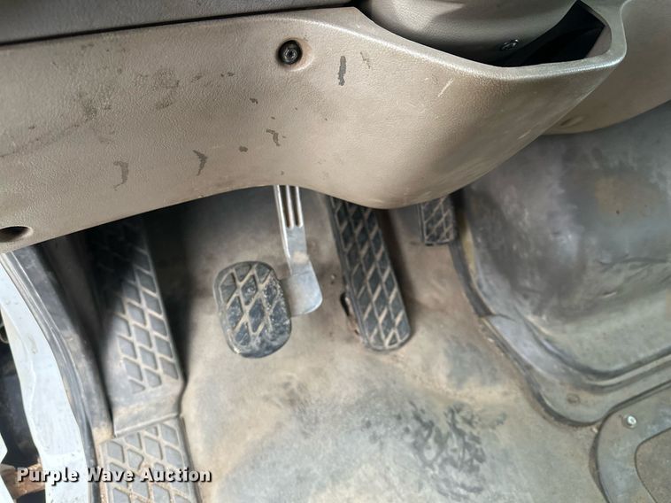 image for item LO9306 2005 Sterling L9500  dump truck