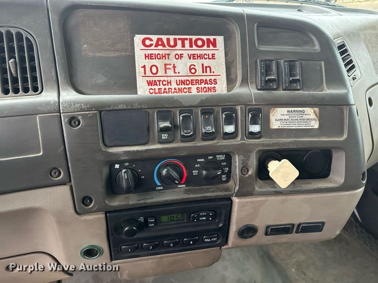 image for item LO9306 2005 Sterling L9500  dump truck