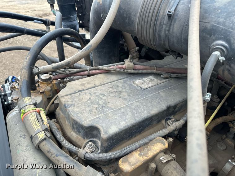 image for item LO9306 2005 Sterling L9500  dump truck