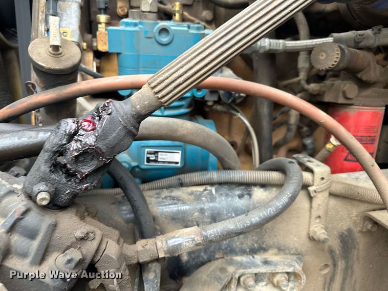 image for item LO9306 2005 Sterling L9500  dump truck