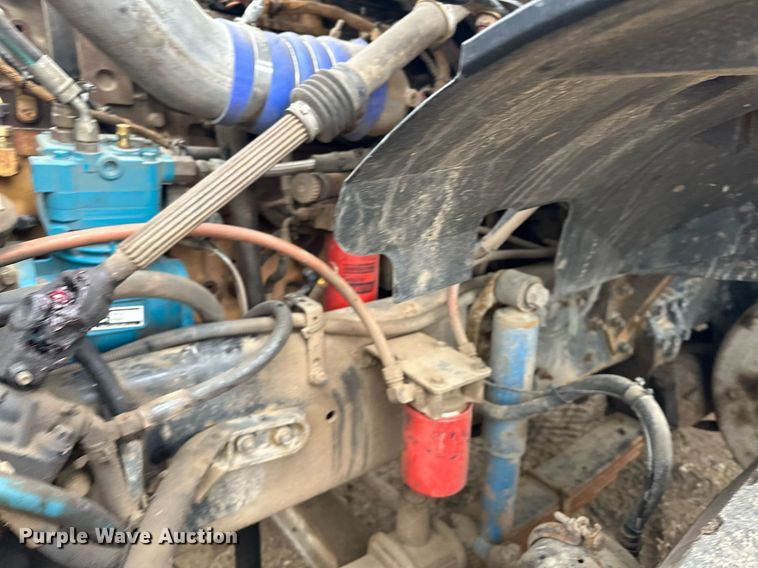 image for item LO9306 2005 Sterling L9500  dump truck