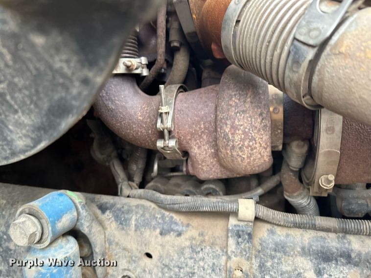 image for item LO9306 2005 Sterling L9500  dump truck