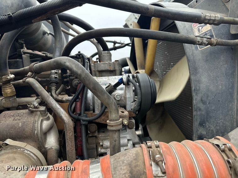 image for item LO9306 2005 Sterling L9500  dump truck