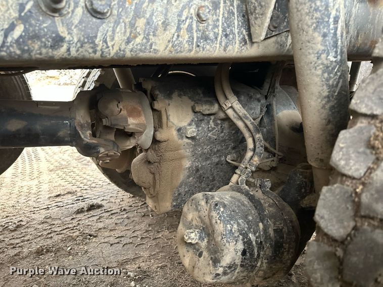 image for item LO9306 2005 Sterling L9500  dump truck