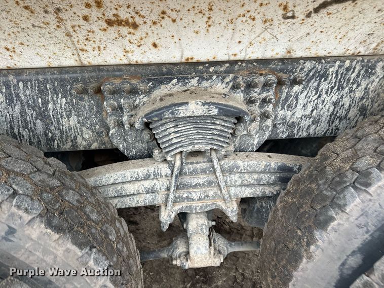 image for item LO9306 2005 Sterling L9500  dump truck