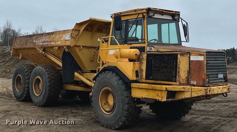 image for item LO9307 2001 Volvo A25C haul truck