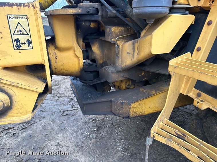 image for item LO9307 2001 Volvo A25C haul truck