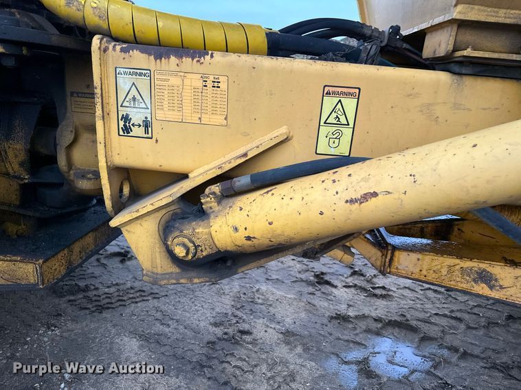 image for item LO9307 2001 Volvo A25C haul truck