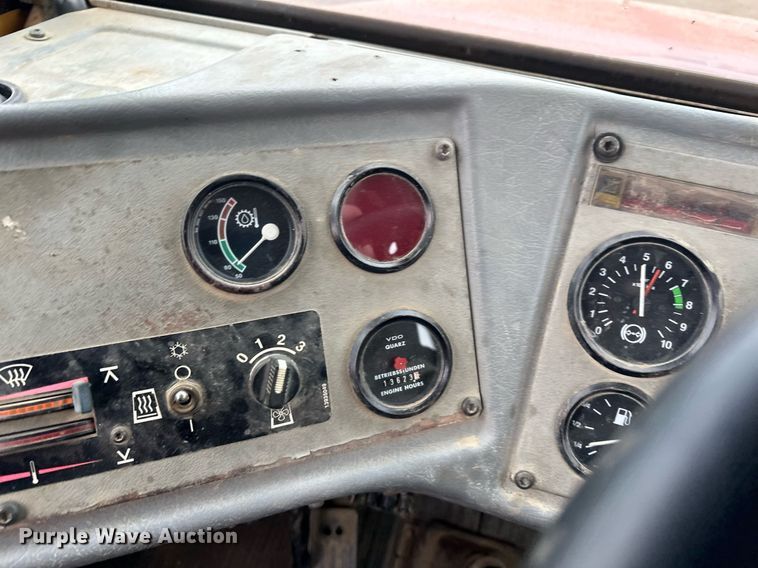 image for item LO9307 2001 Volvo A25C haul truck