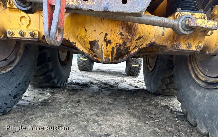 image for item LO9307 2001 Volvo A25C haul truck