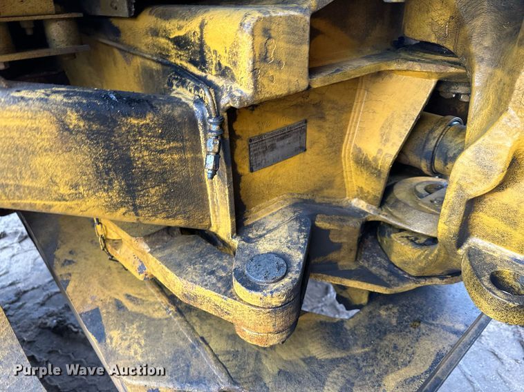 image for item LO9308 2001 Volvo A25C haul truck