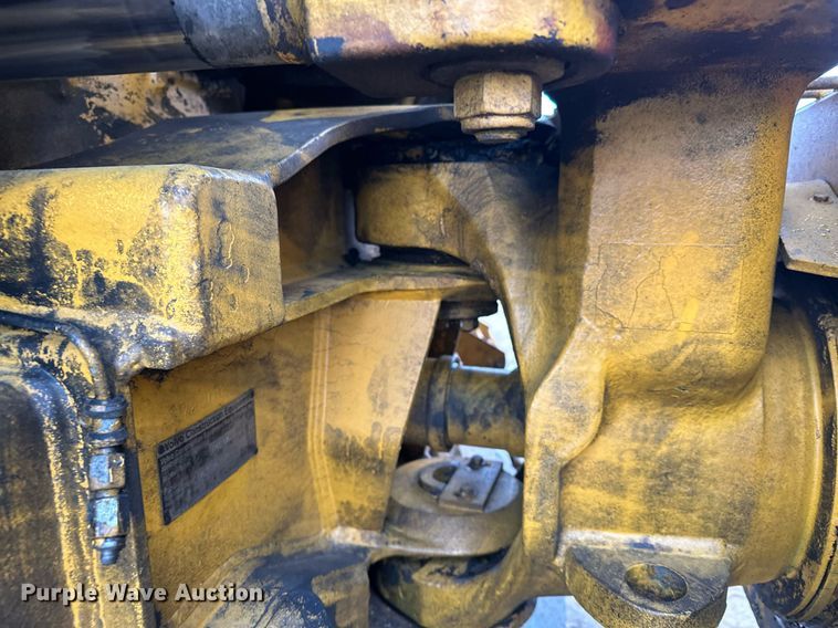 image for item LO9308 2001 Volvo A25C haul truck