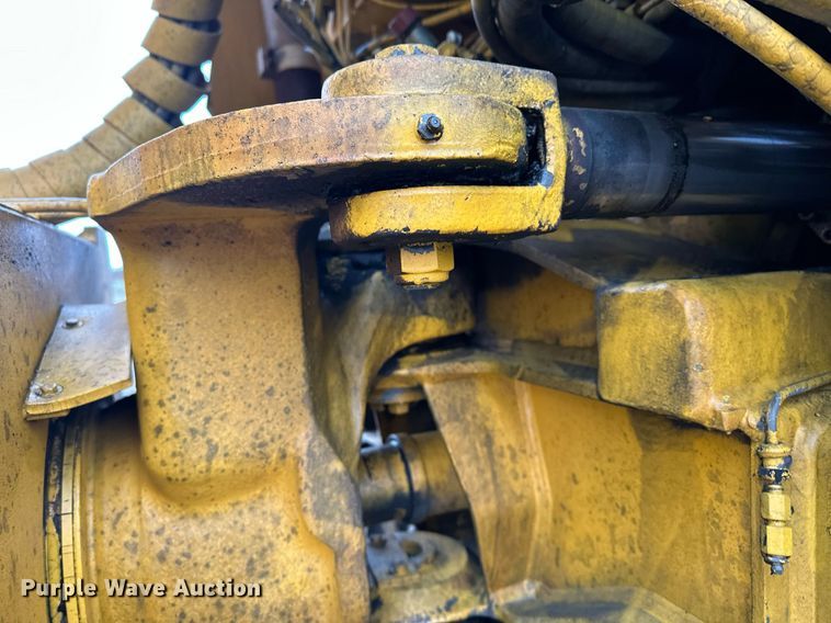 image for item LO9308 2001 Volvo A25C haul truck