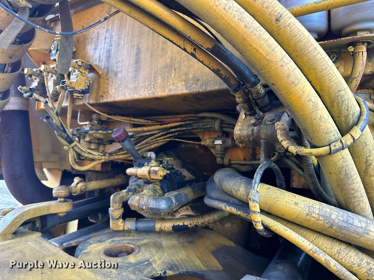 image for item LO9308 2001 Volvo A25C haul truck