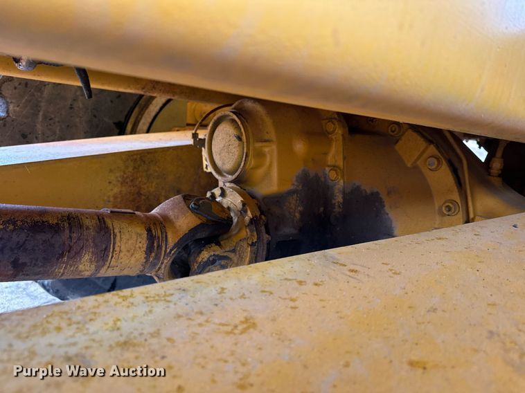 image for item LO9308 2001 Volvo A25C haul truck