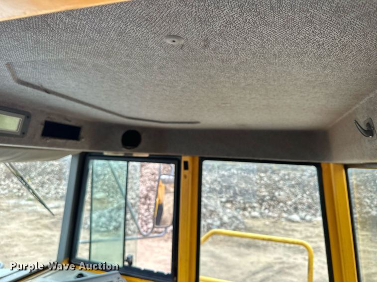 image for item LO9308 2001 Volvo A25C haul truck