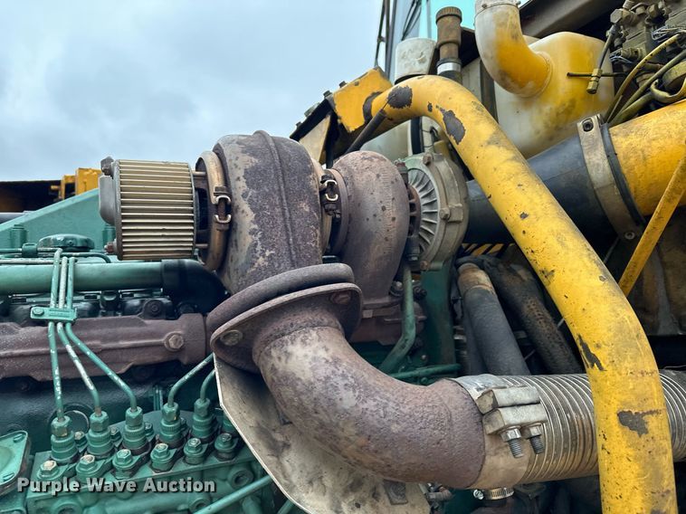 image for item LO9308 2001 Volvo A25C haul truck