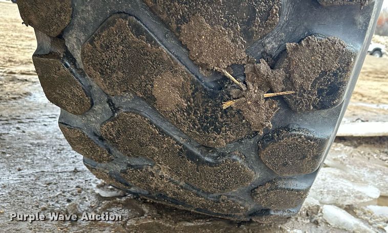 image for item LO9308 2001 Volvo A25C haul truck