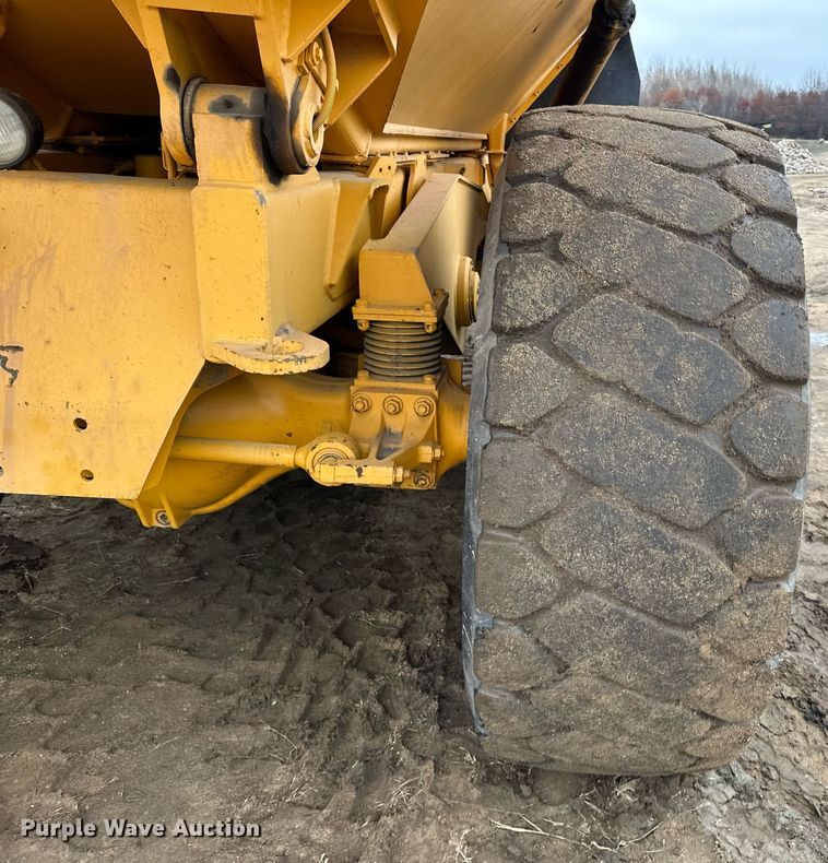 image for item LO9308 2001 Volvo A25C haul truck