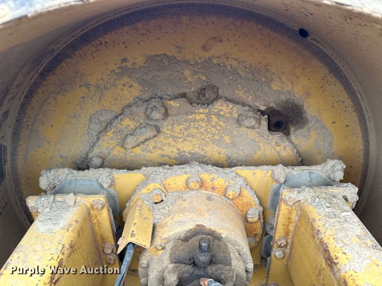 image for item LO9309 1993 Caterpillar CS433B  single drum vibratory roller