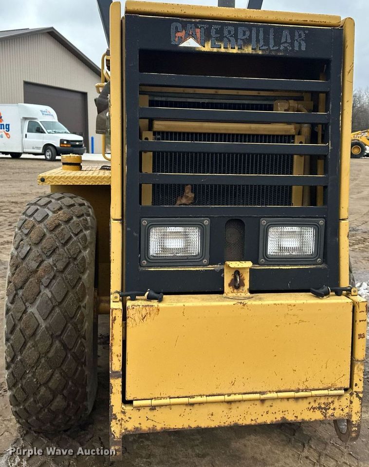 image for item LO9309 1993 Caterpillar CS433B  single drum vibratory roller