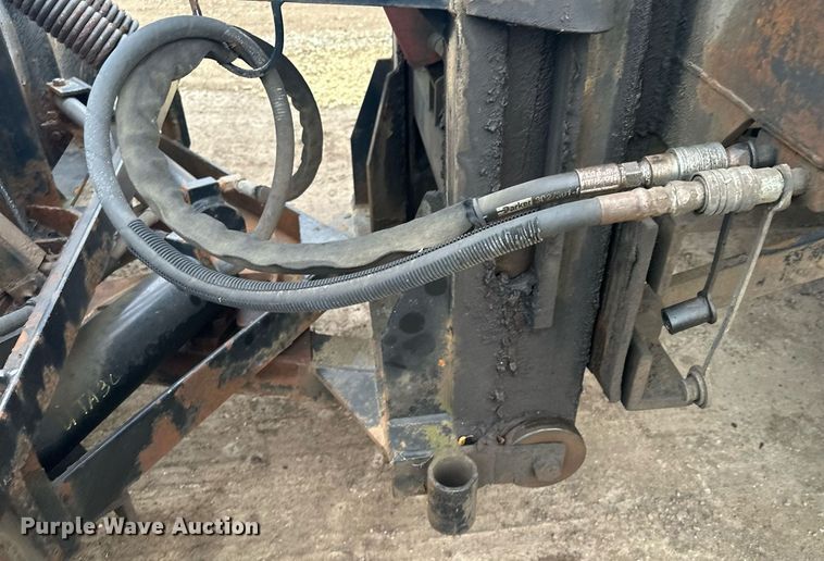 image for item LO9311 1998 Ford L8000  dump truck