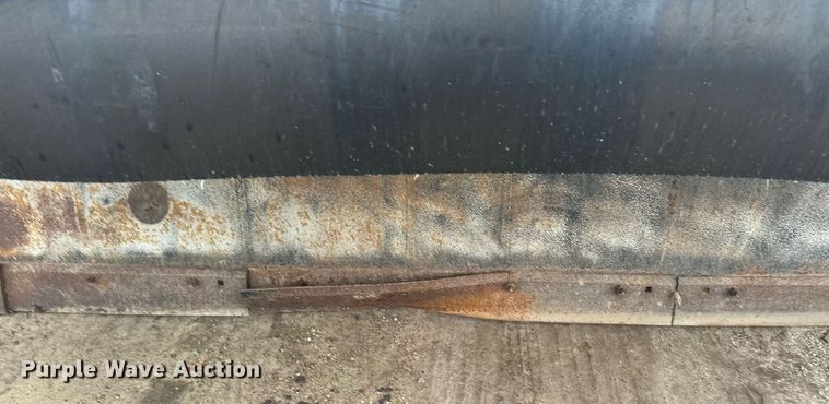 image for item LO9311 1998 Ford L8000  dump truck