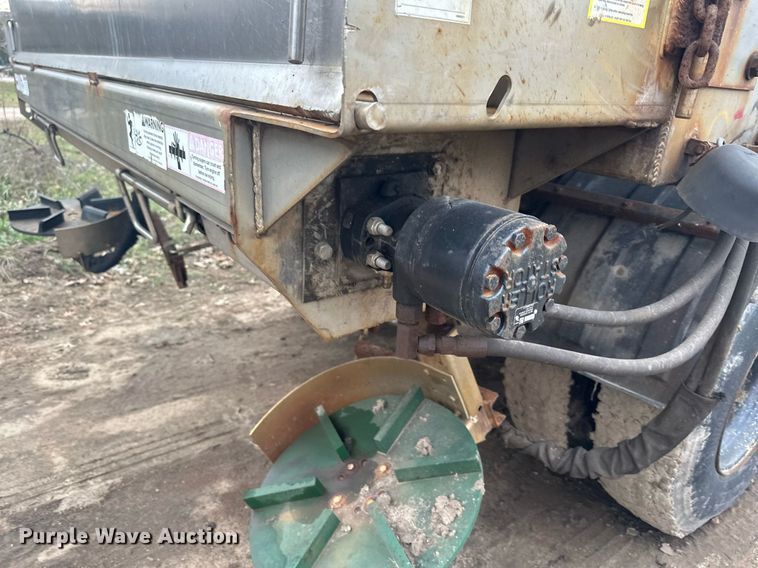 image for item LO9311 1998 Ford L8000  dump truck