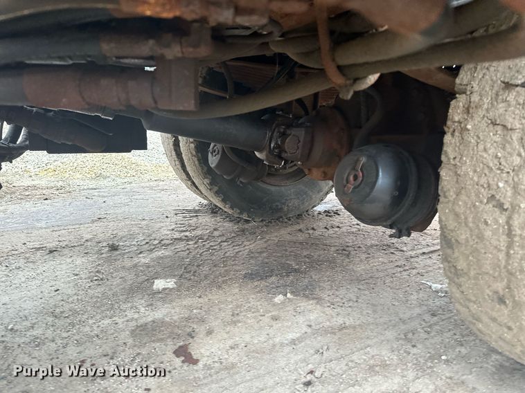 image for item LO9311 1998 Ford L8000  dump truck