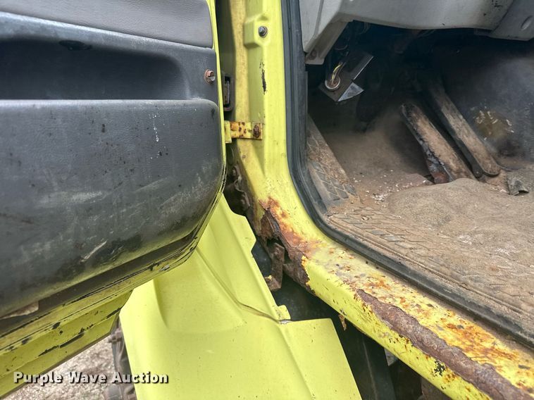 image for item LO9311 1998 Ford L8000  dump truck