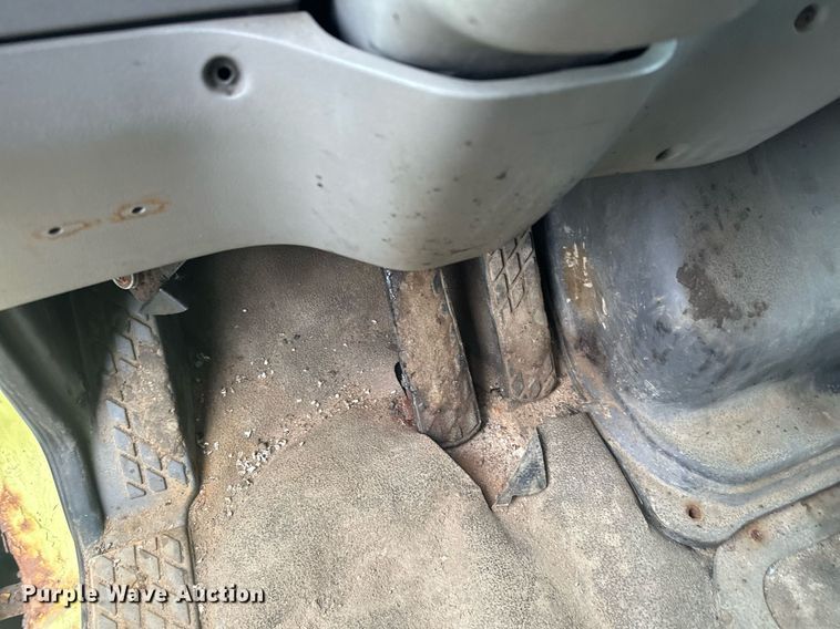 image for item LO9311 1998 Ford L8000  dump truck