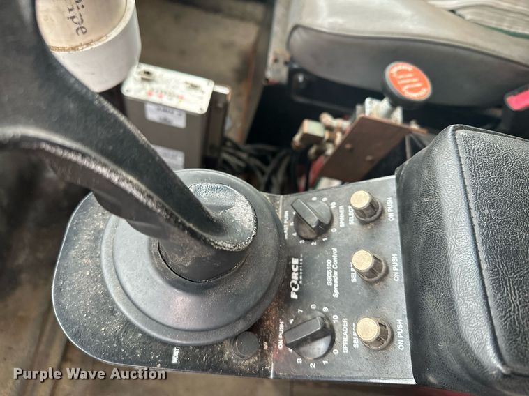 image for item LO9311 1998 Ford L8000  dump truck